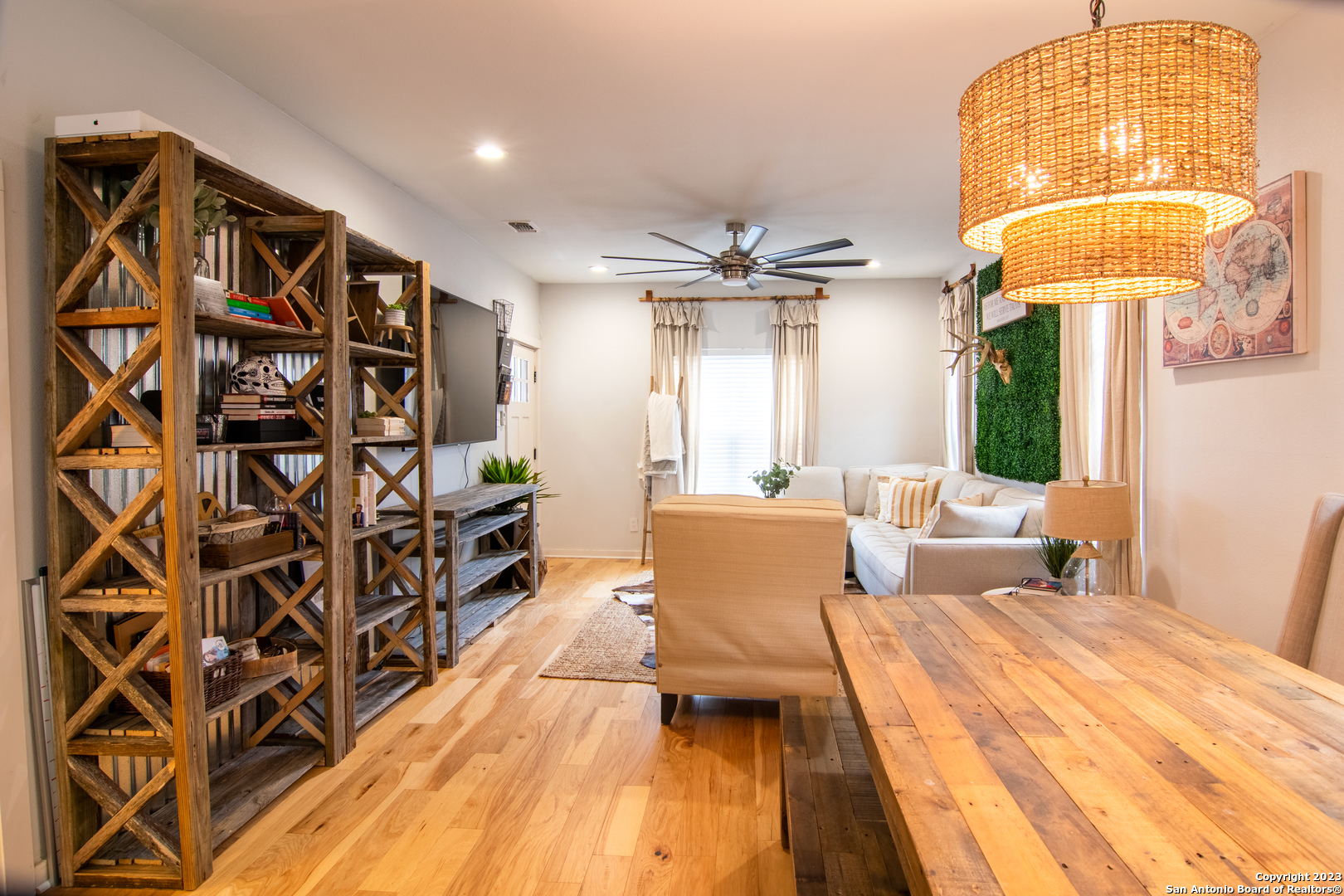 705 W Elsmere Place San Antonio TX 78212
