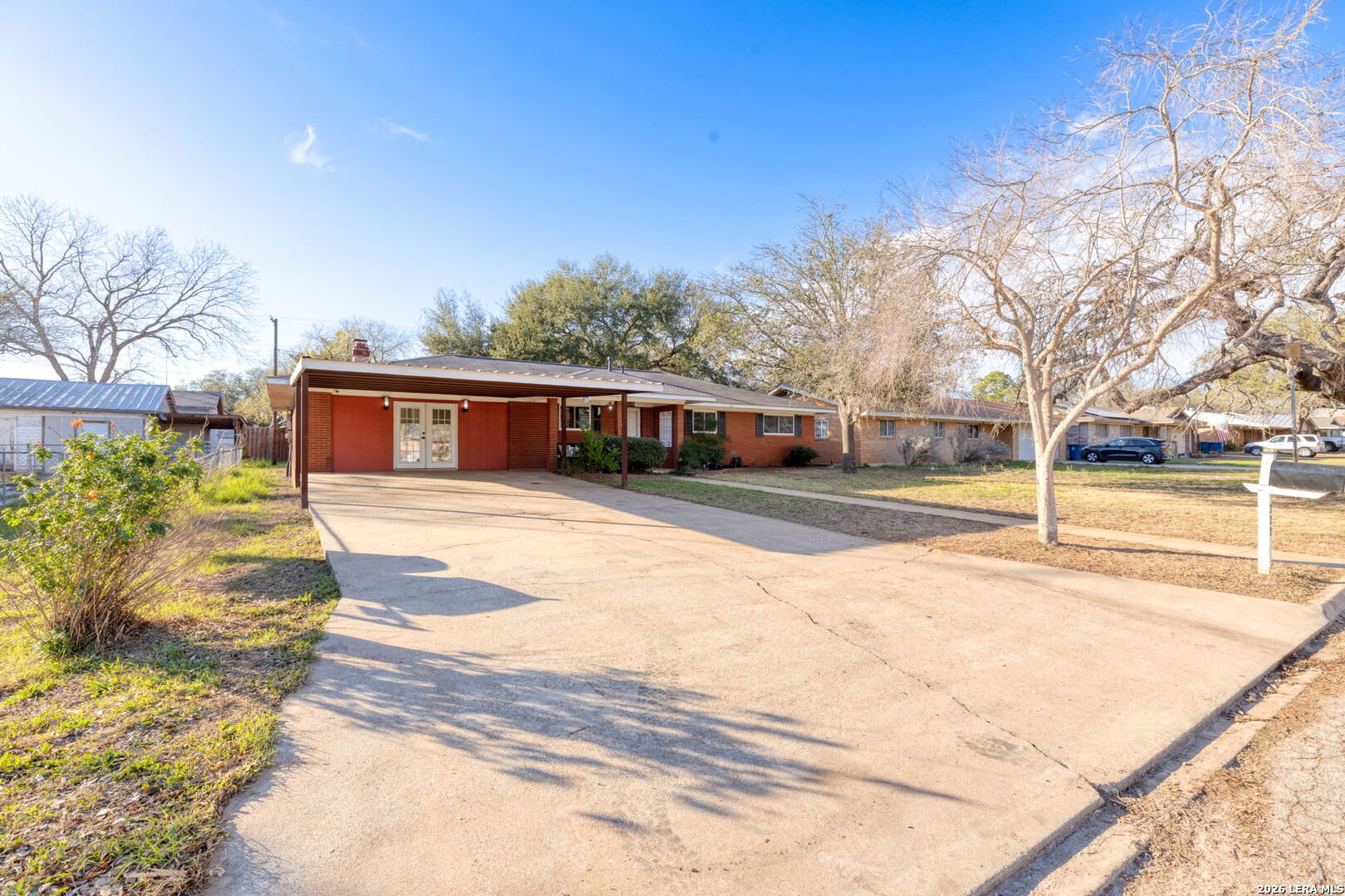 322 Lantana Lane Pleasanton TX 78064