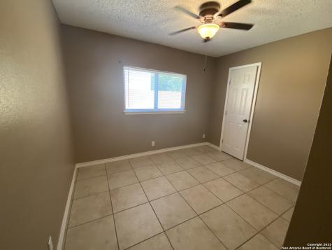 8406 Forest Ridge Drive San Antonio TX 78239