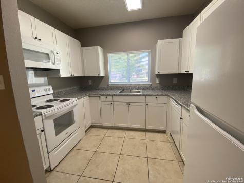 8406 Forest Ridge Drive San Antonio TX 78239