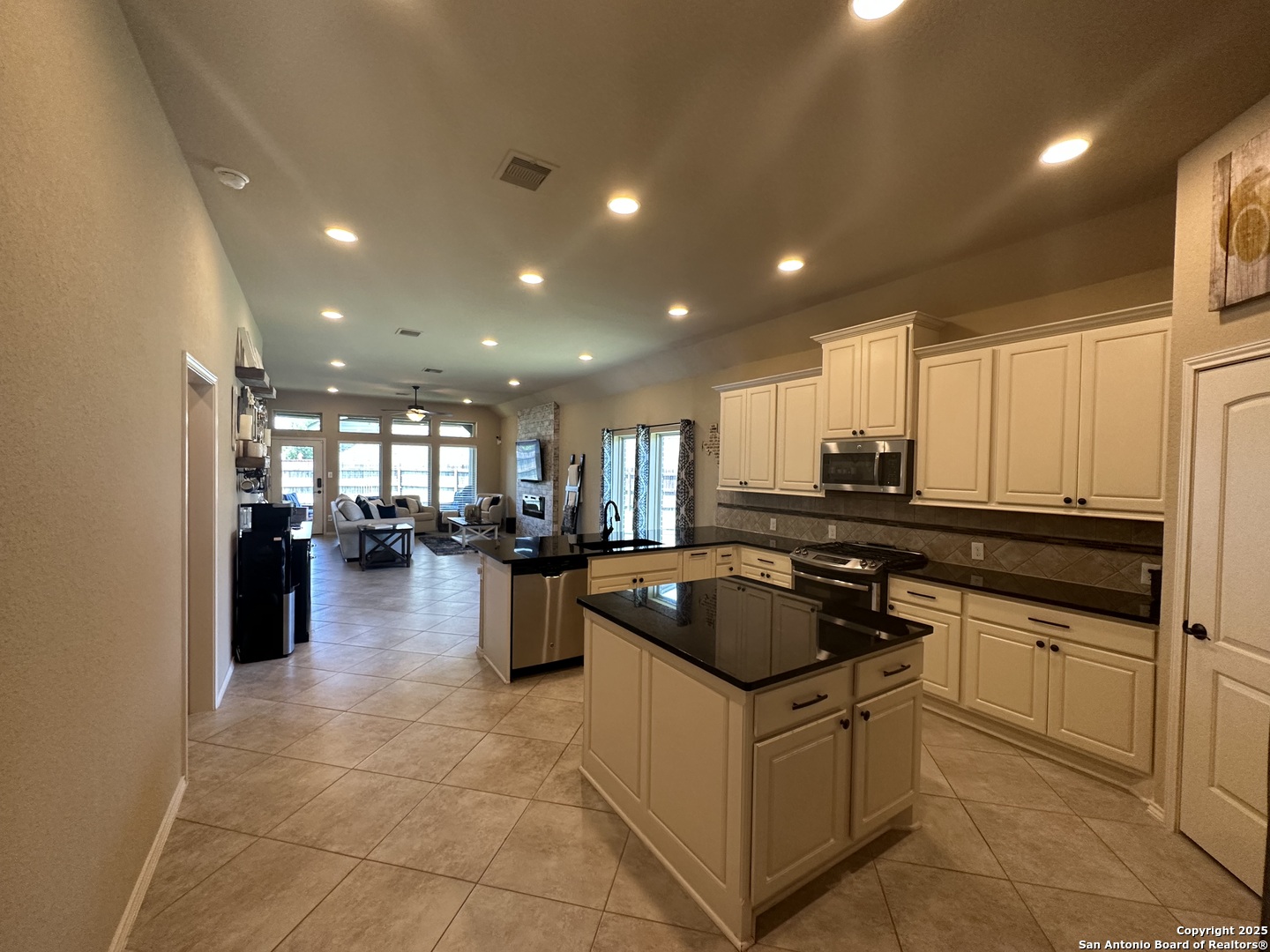 8427 Lajitas Bend San Antonio TX 78254