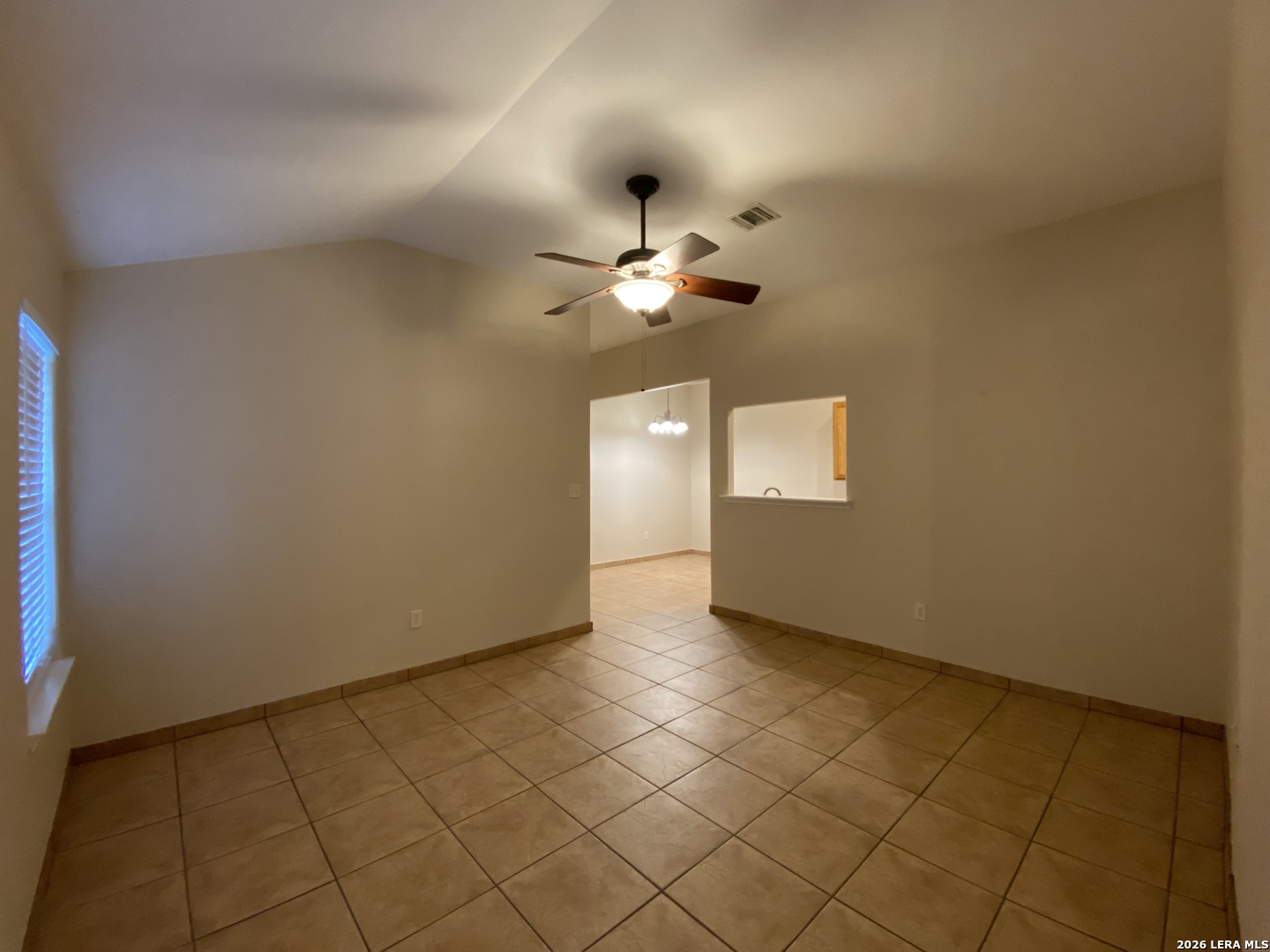 723A Dallas Pleasanton TX 78064