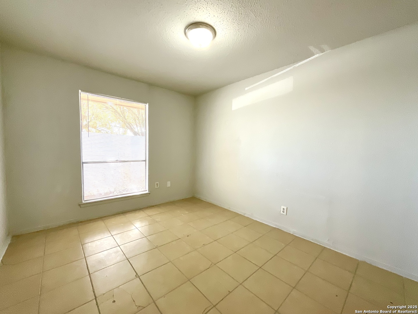 7237 Glen Bay San Antonio TX 78239