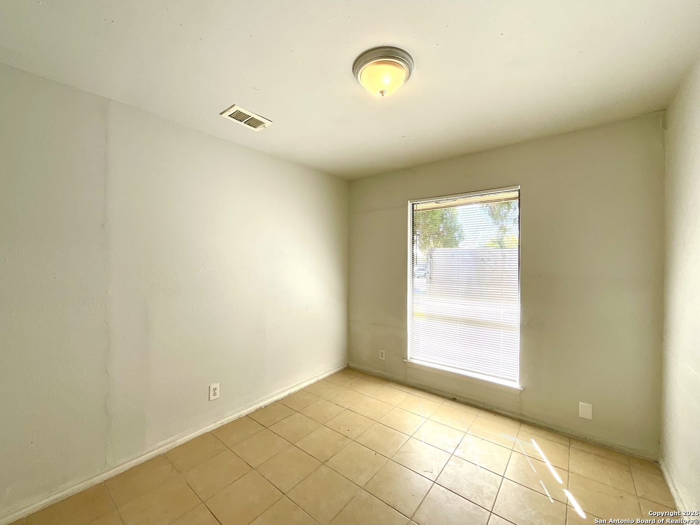 7237 Glen Bay San Antonio TX 78239
