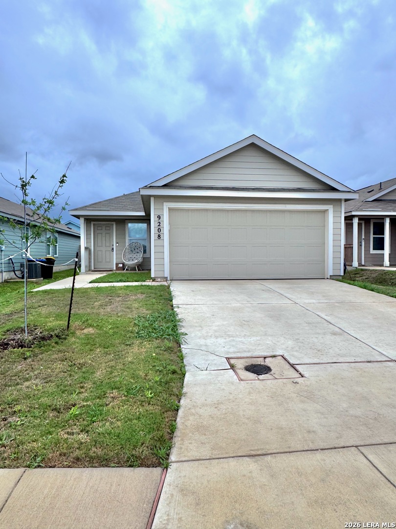 9208 James Bowie Seguin TX 78155