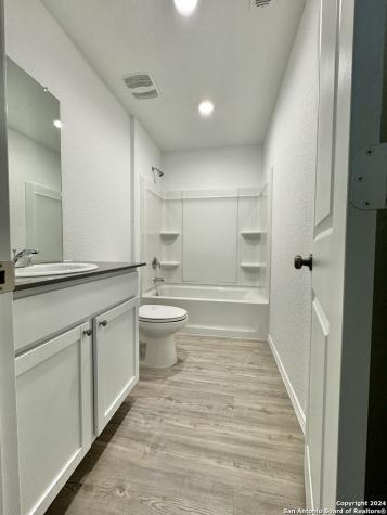 9208 James Bowie Seguin TX 78155