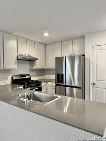 9208 James Bowie Seguin TX 78155