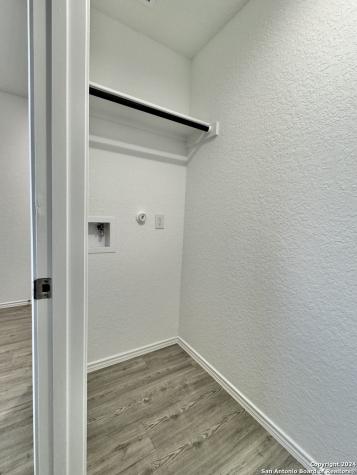 9208 James Bowie Seguin TX 78155