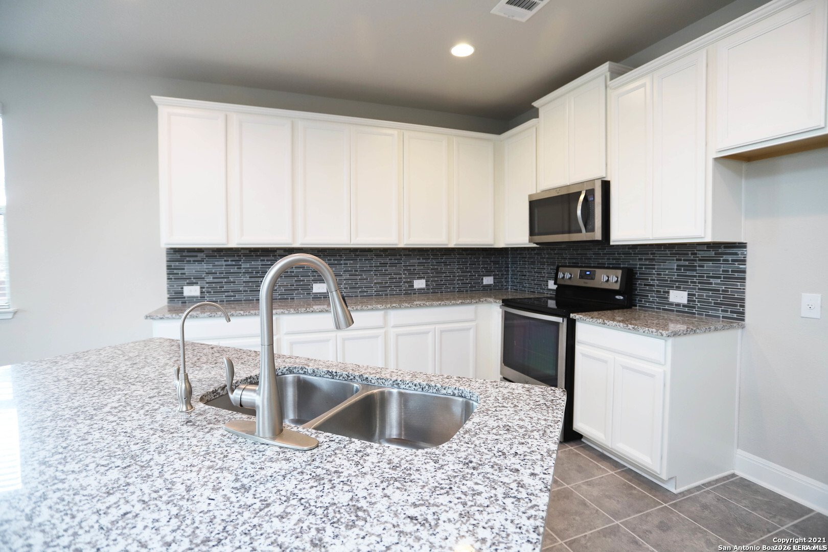 244 Heavenly View Cibolo TX 78108