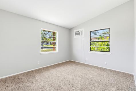 4863 Castle Shield San Antonio TX 78218
