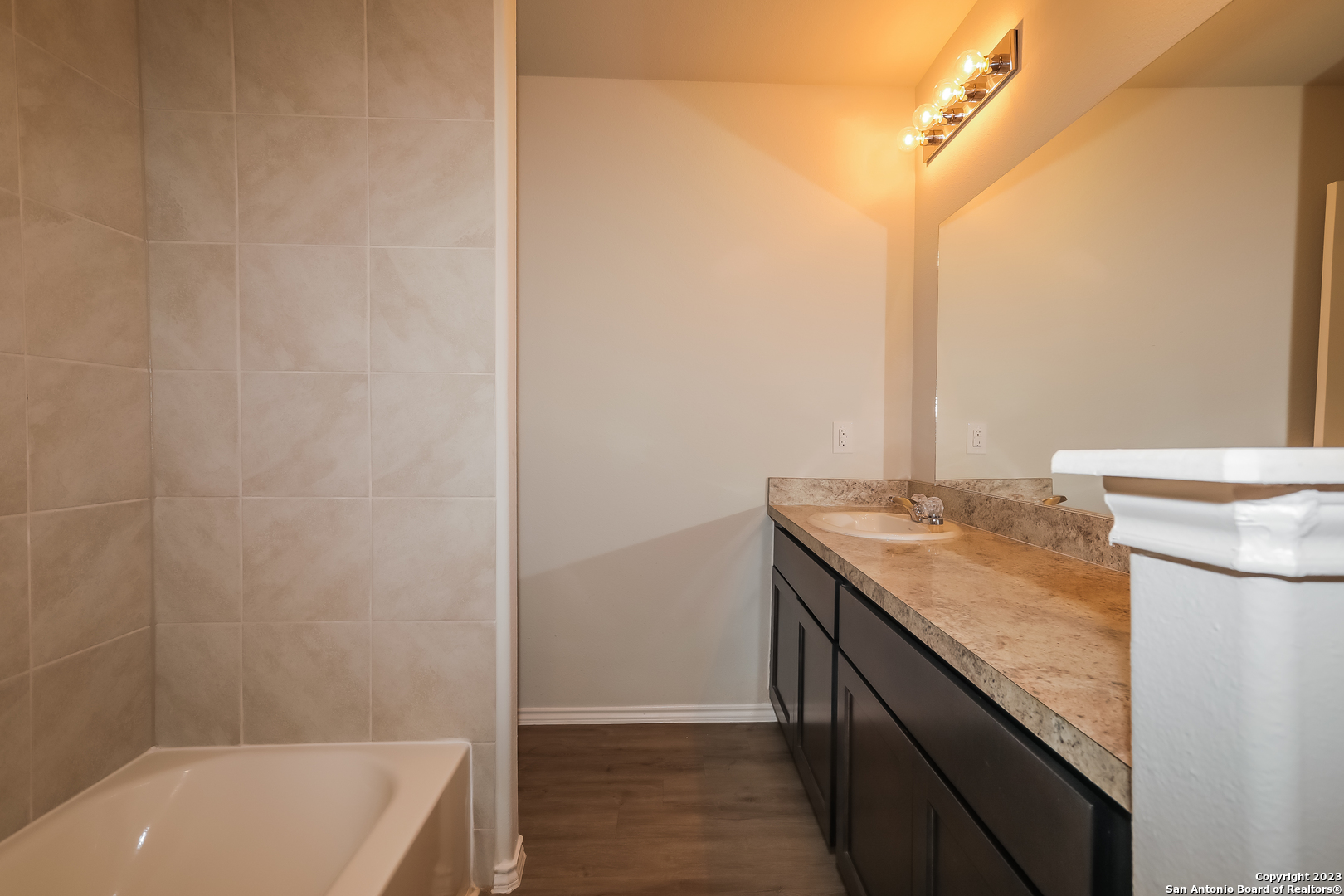 9311 Evening Shade Court San Antonio TX 78211