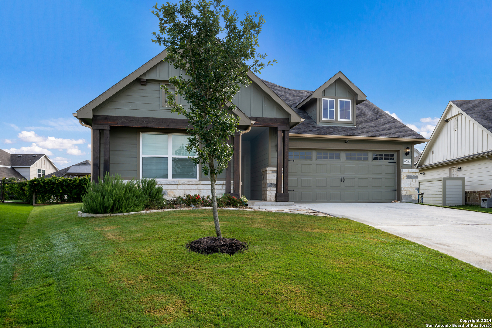 9018 Canopy Bend Schertz TX 78154