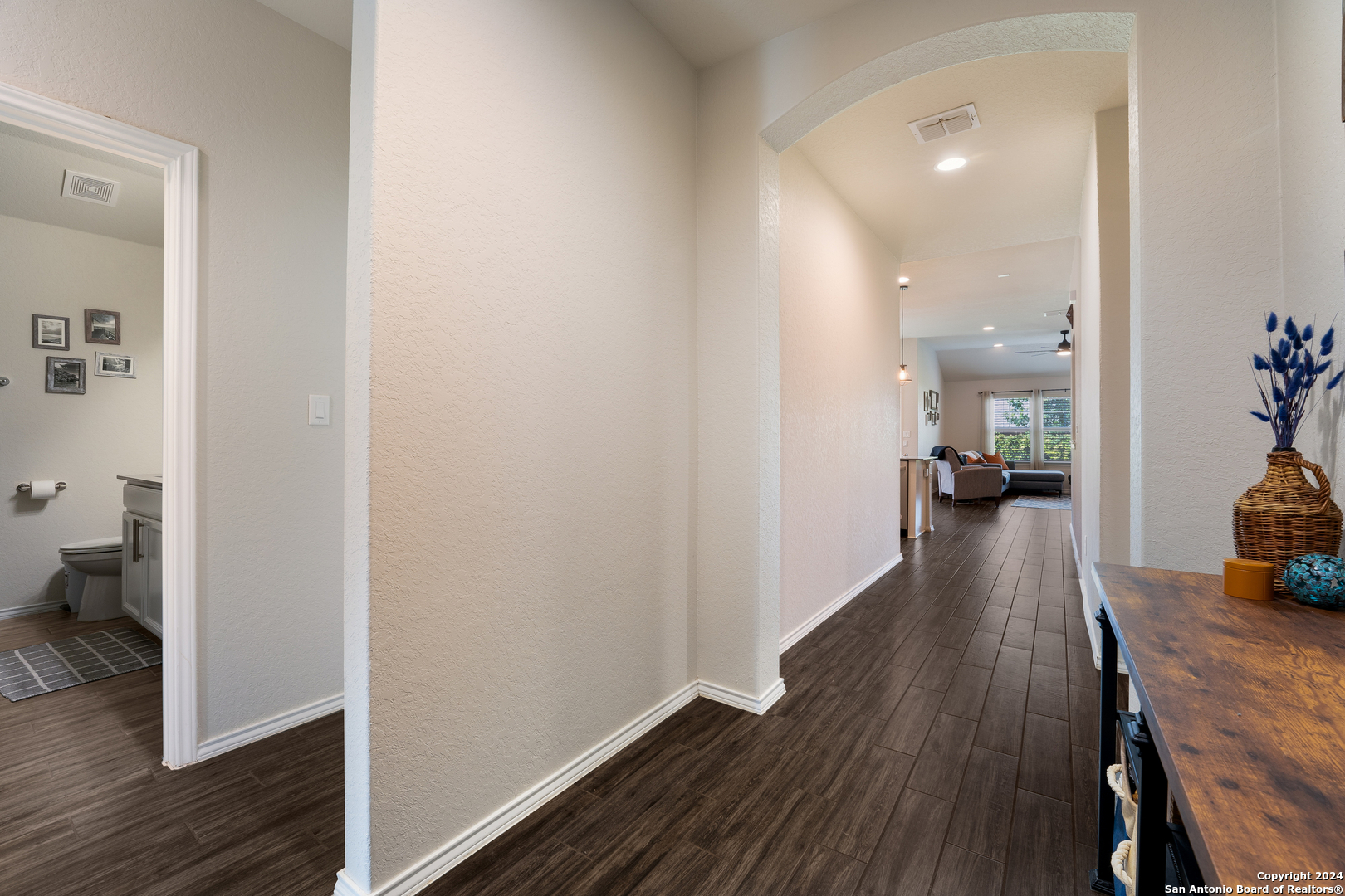 9018 Canopy Bend Schertz TX 78154