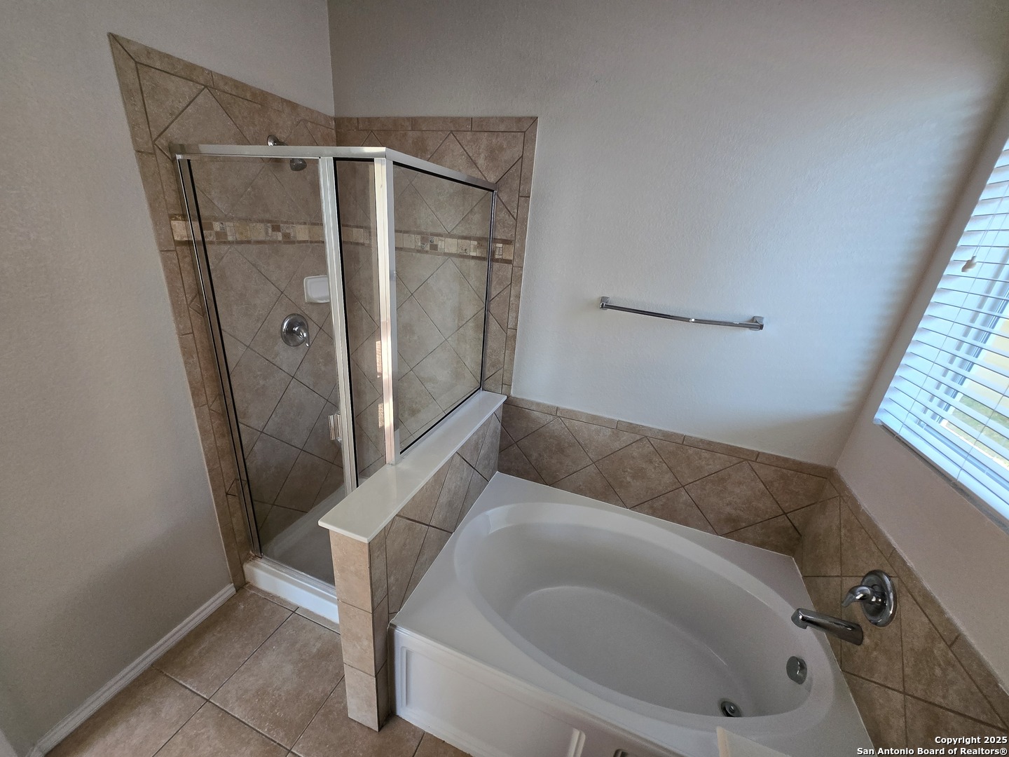 225 Country Vale Cibolo TX 78108