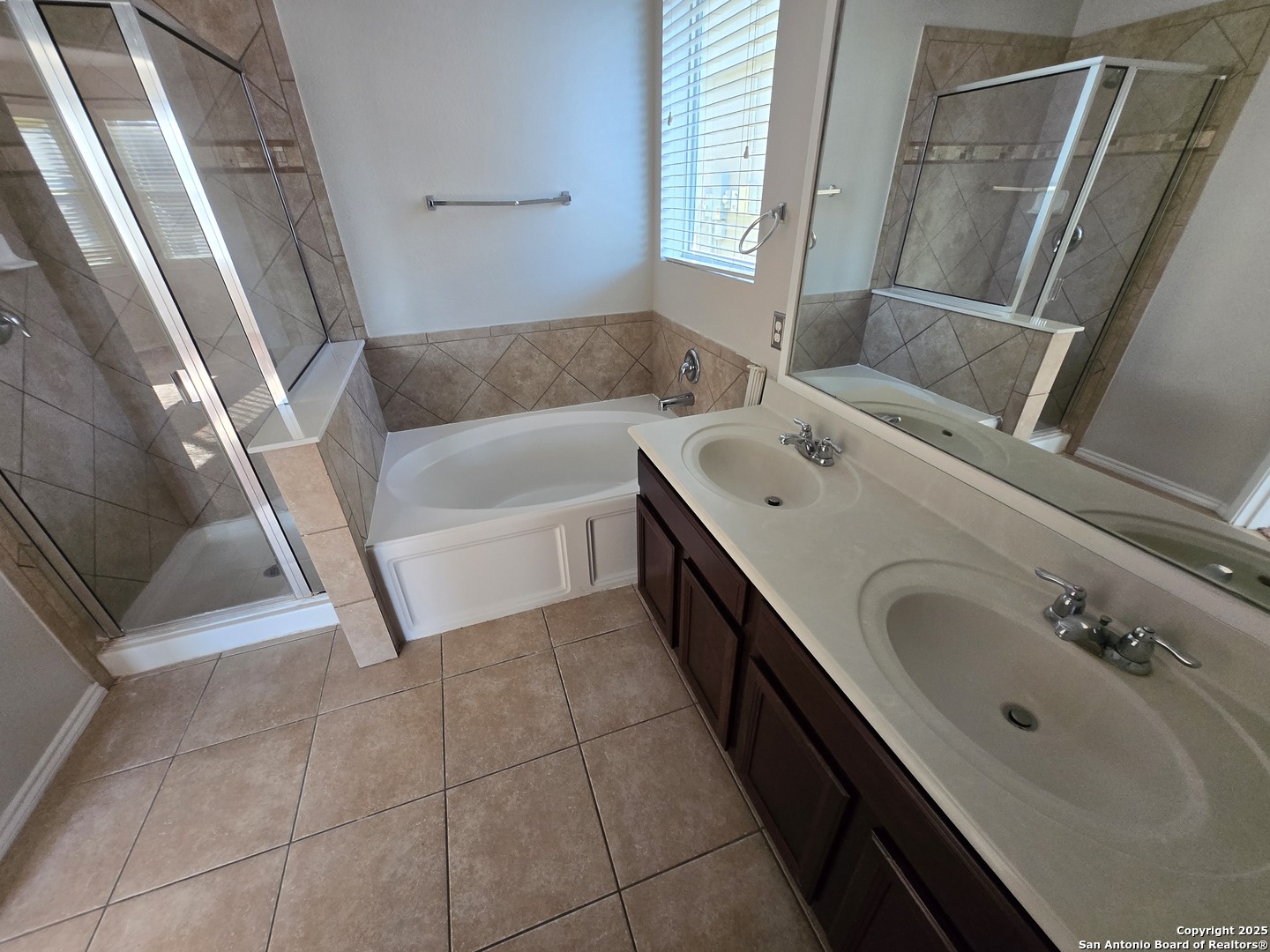 225 Country Vale Cibolo TX 78108
