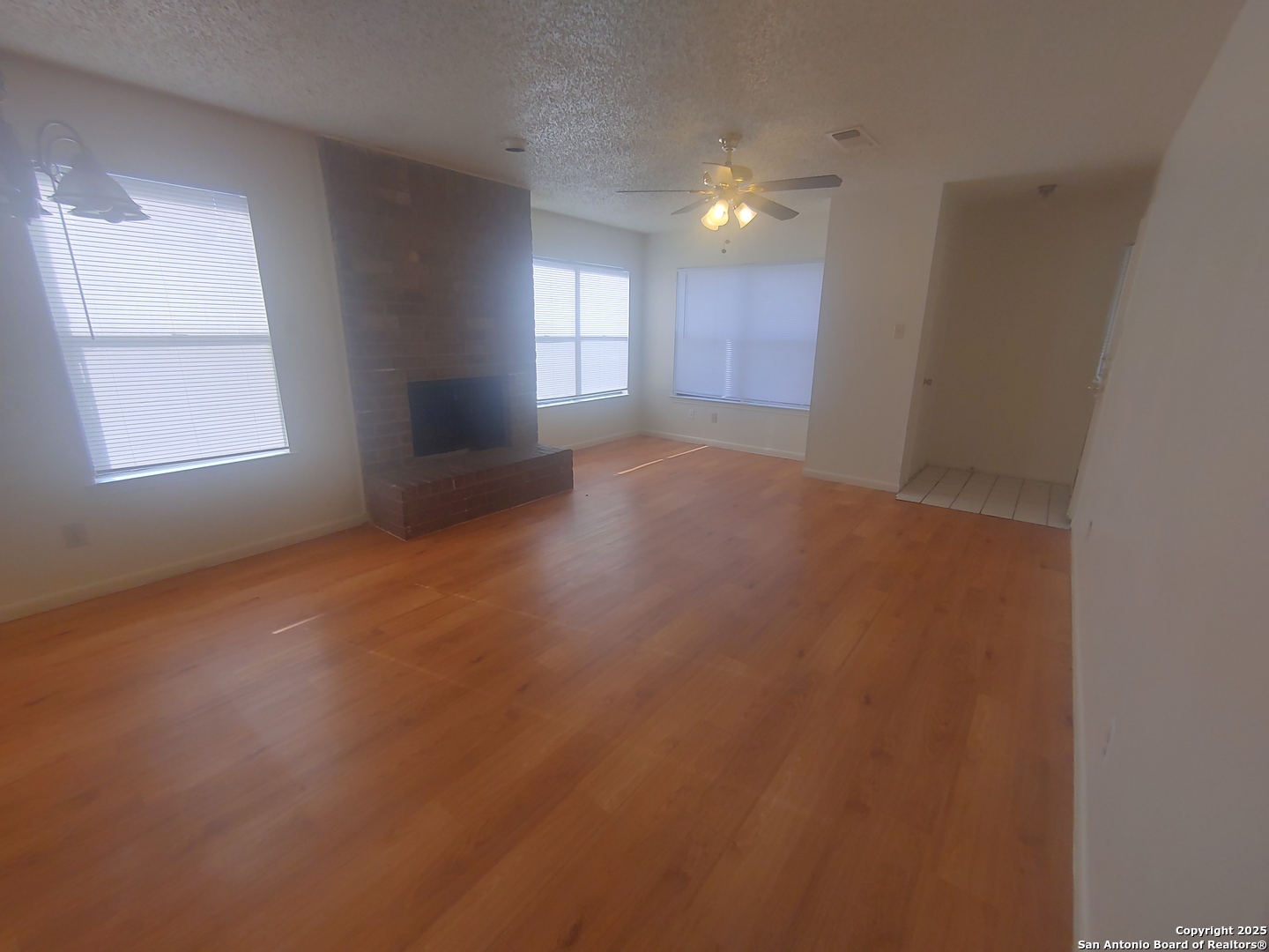 6345 Queens Castle San Antonio TX 78218