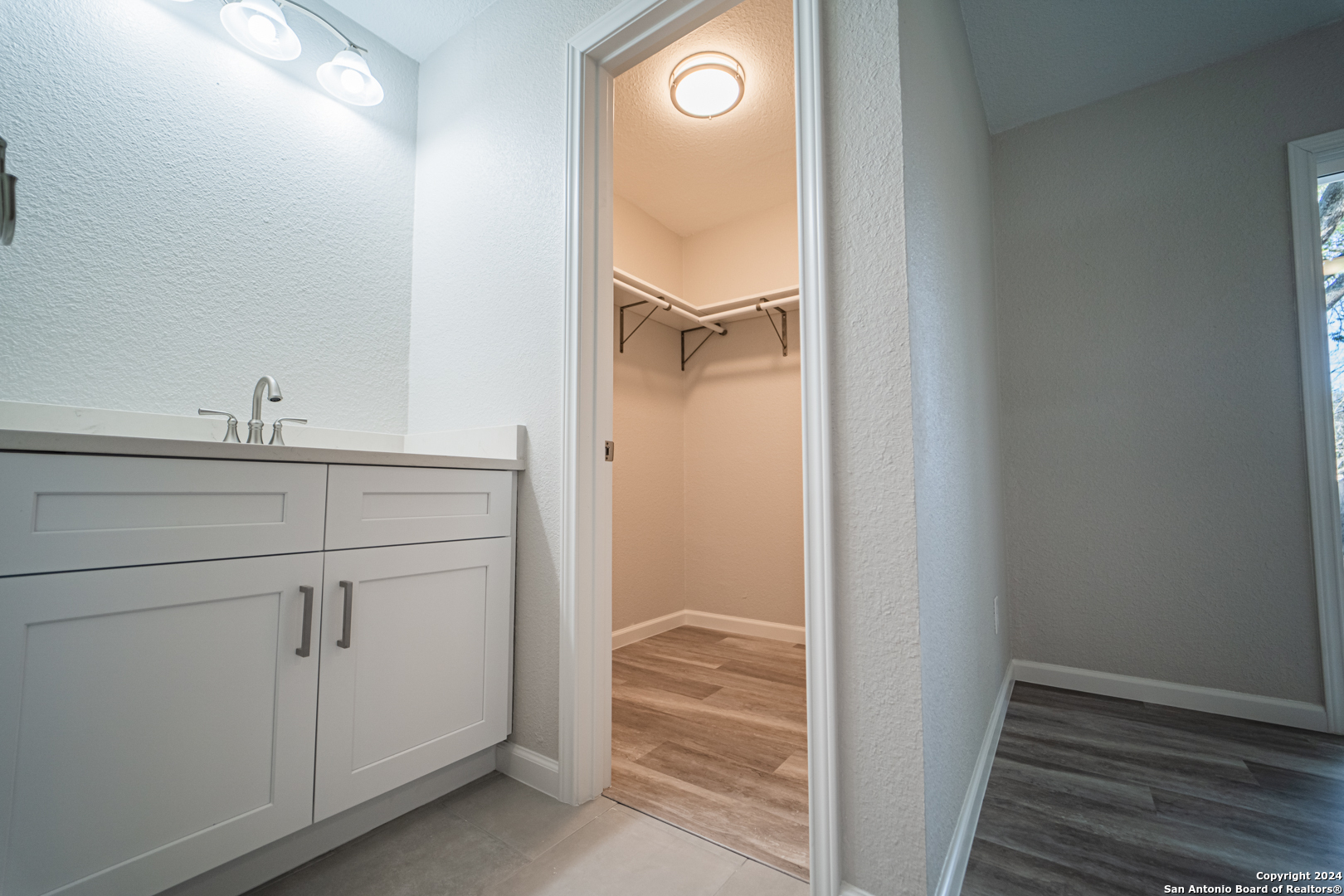 5866 Cliff Path San Antonio TX 78250