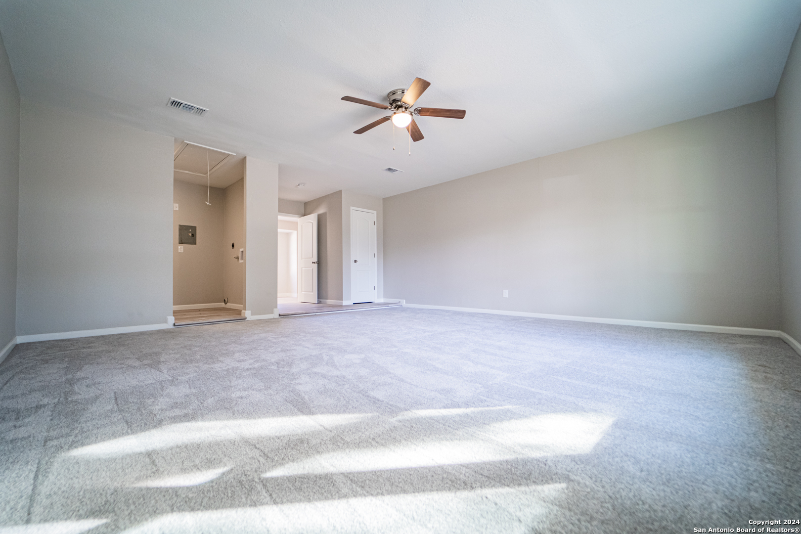 5866 Cliff Path San Antonio TX 78250