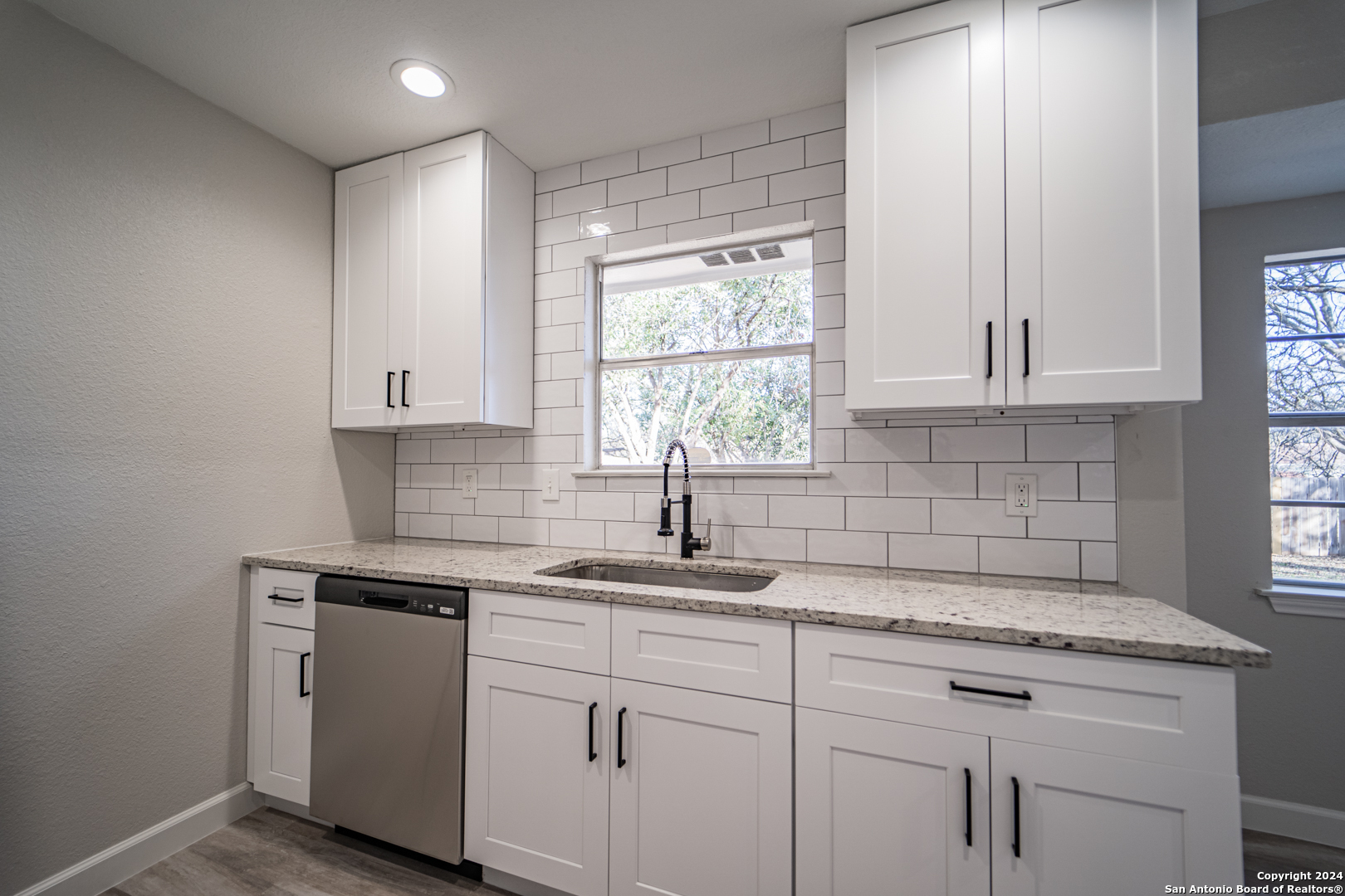 5866 Cliff Path San Antonio TX 78250