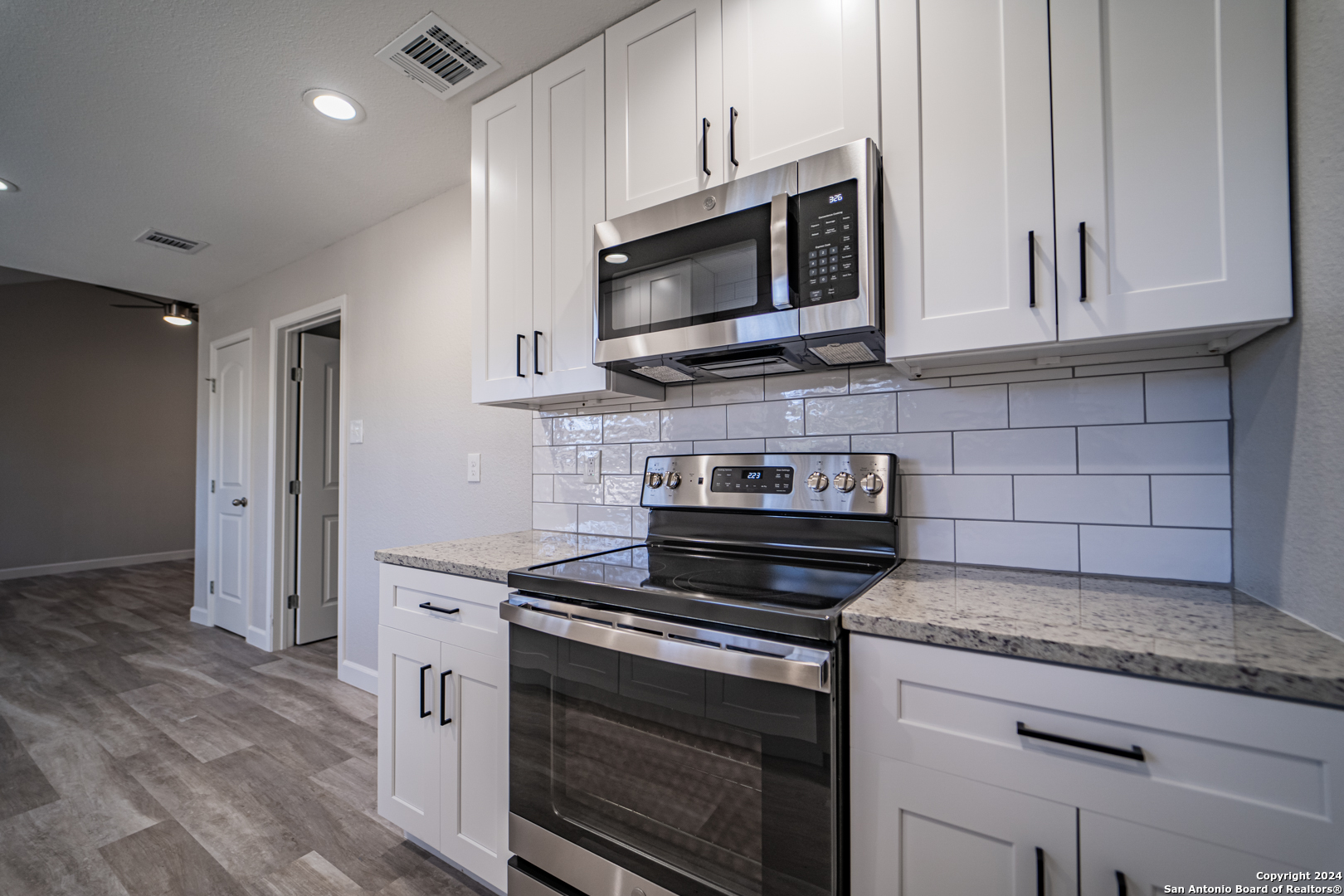 5866 Cliff Path San Antonio TX 78250