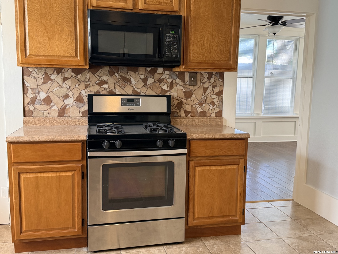 810 E Guenther San Antonio TX 78210