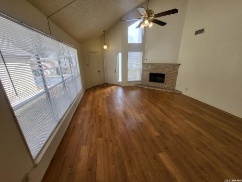 8427 Cranberry Hill San Antonio TX 78254