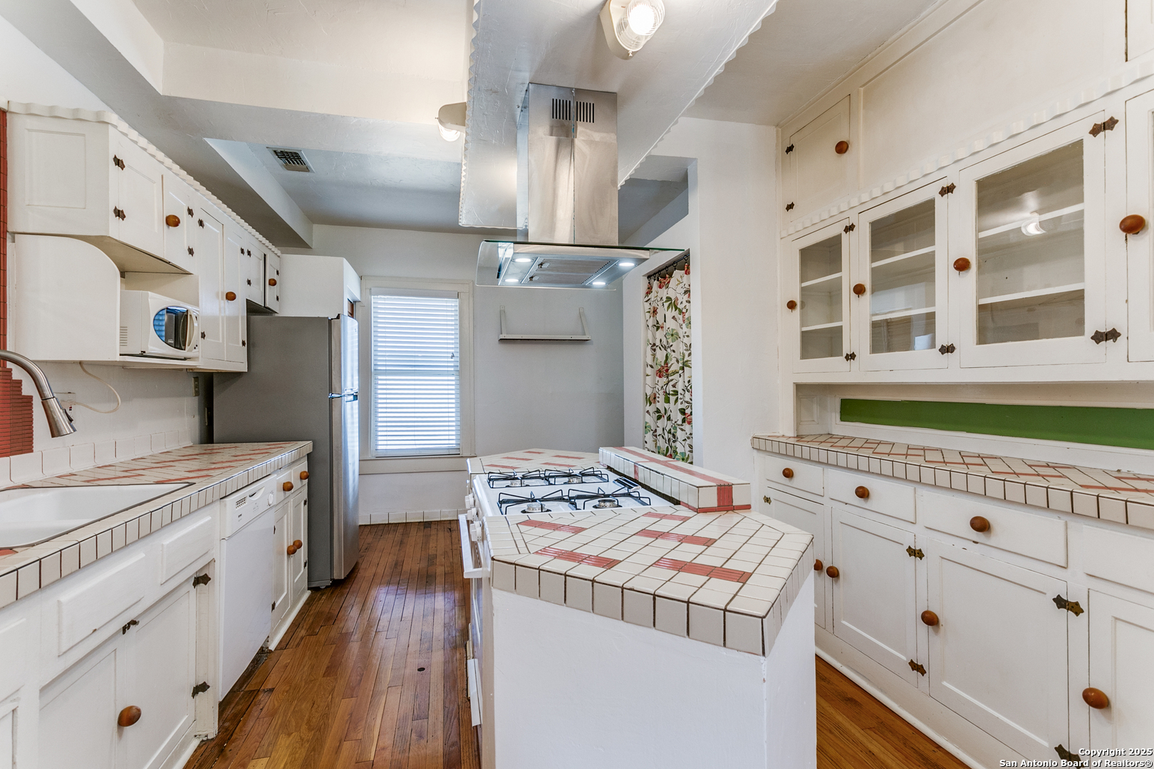 526 Pershing San Antonio TX 78209