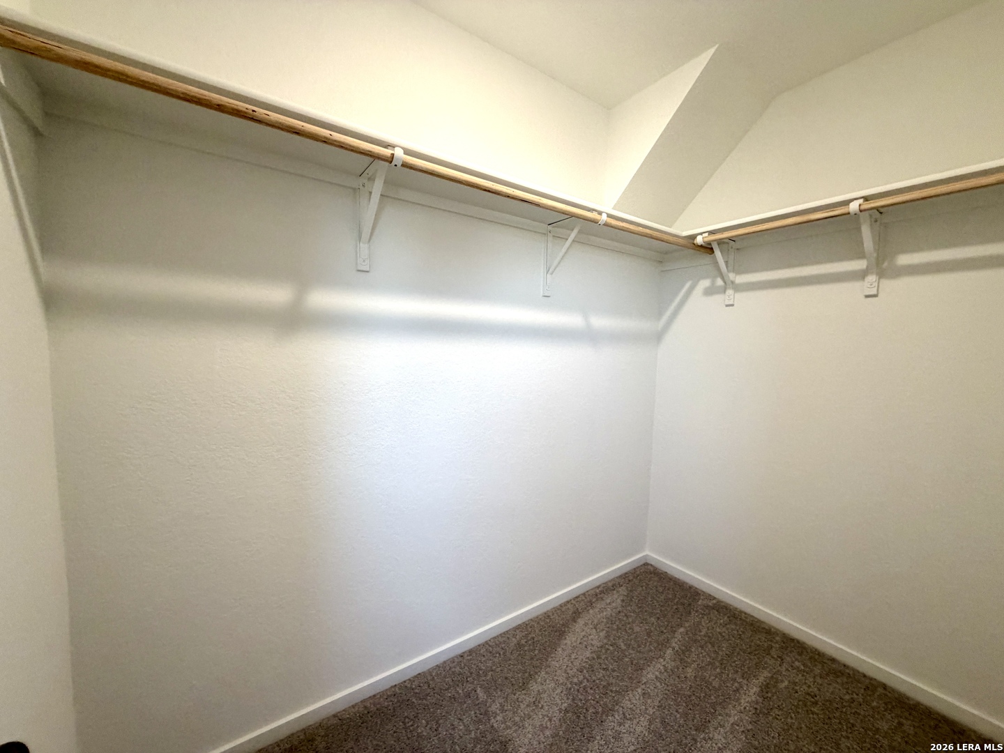 6863 Chert Chase Elmendorf TX 78112