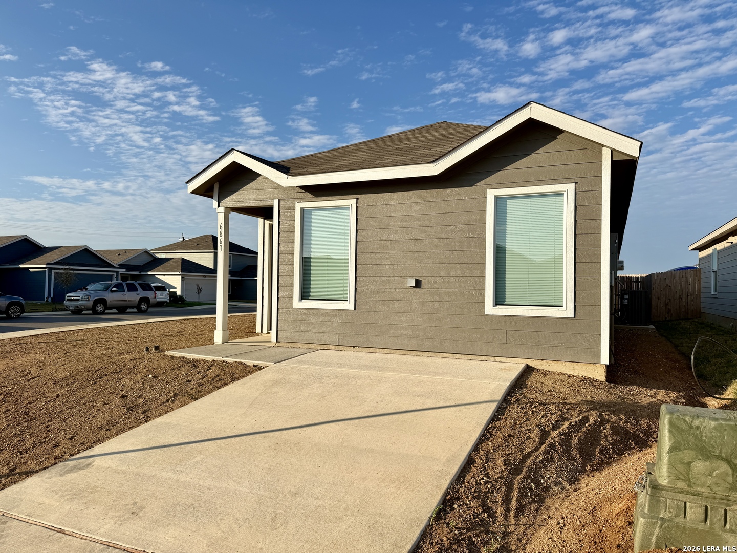 6863 Chert Chase Elmendorf TX 78112