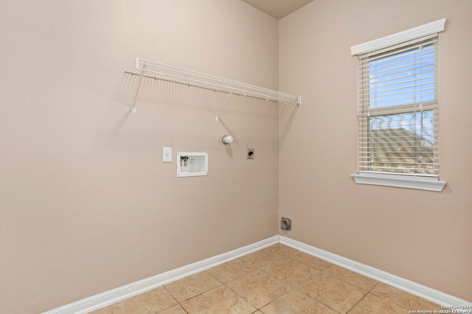 809 Laserra Cibolo TX 78108