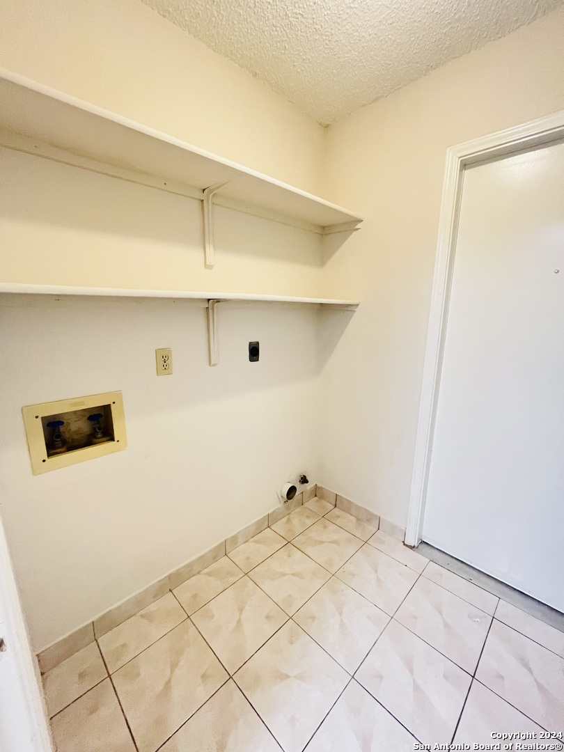 6319 Waddesdon Wood San Antonio TX 78233