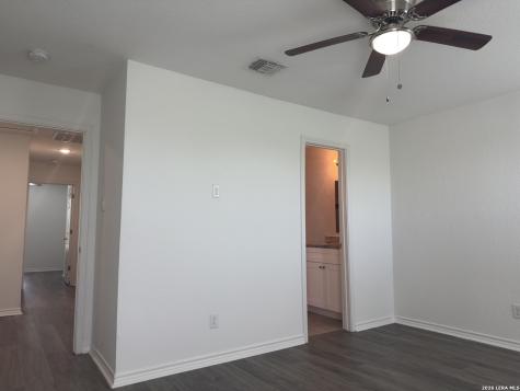 6942 Crestway San Antonio TX 78239