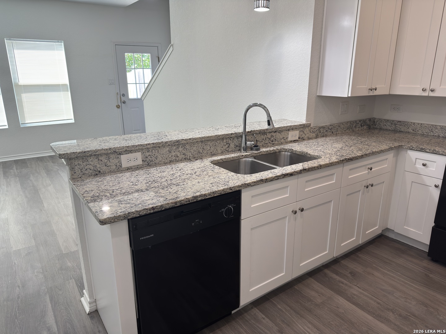 6942 Crestway San Antonio TX 78239