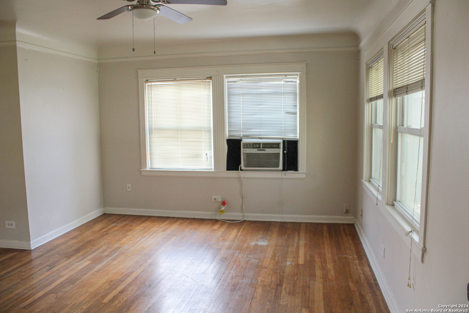 706 W French Place San Antonio TX 78212