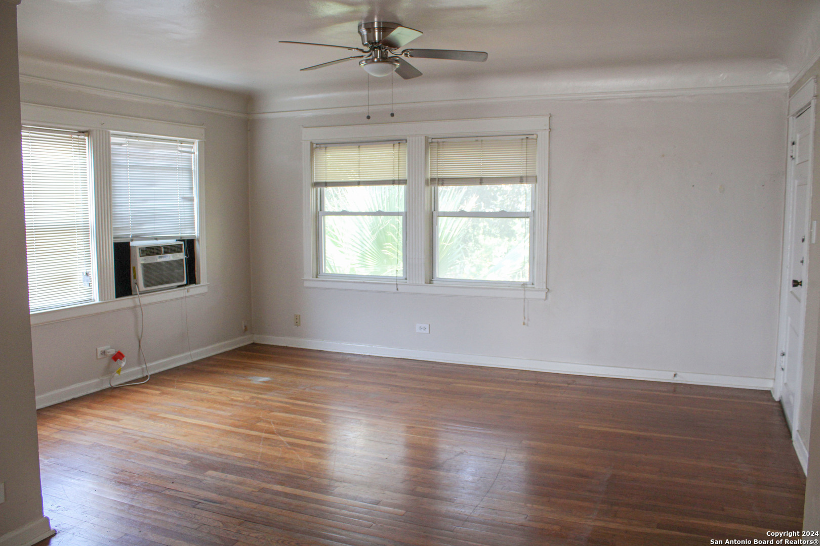 706 W French Place San Antonio TX 78212