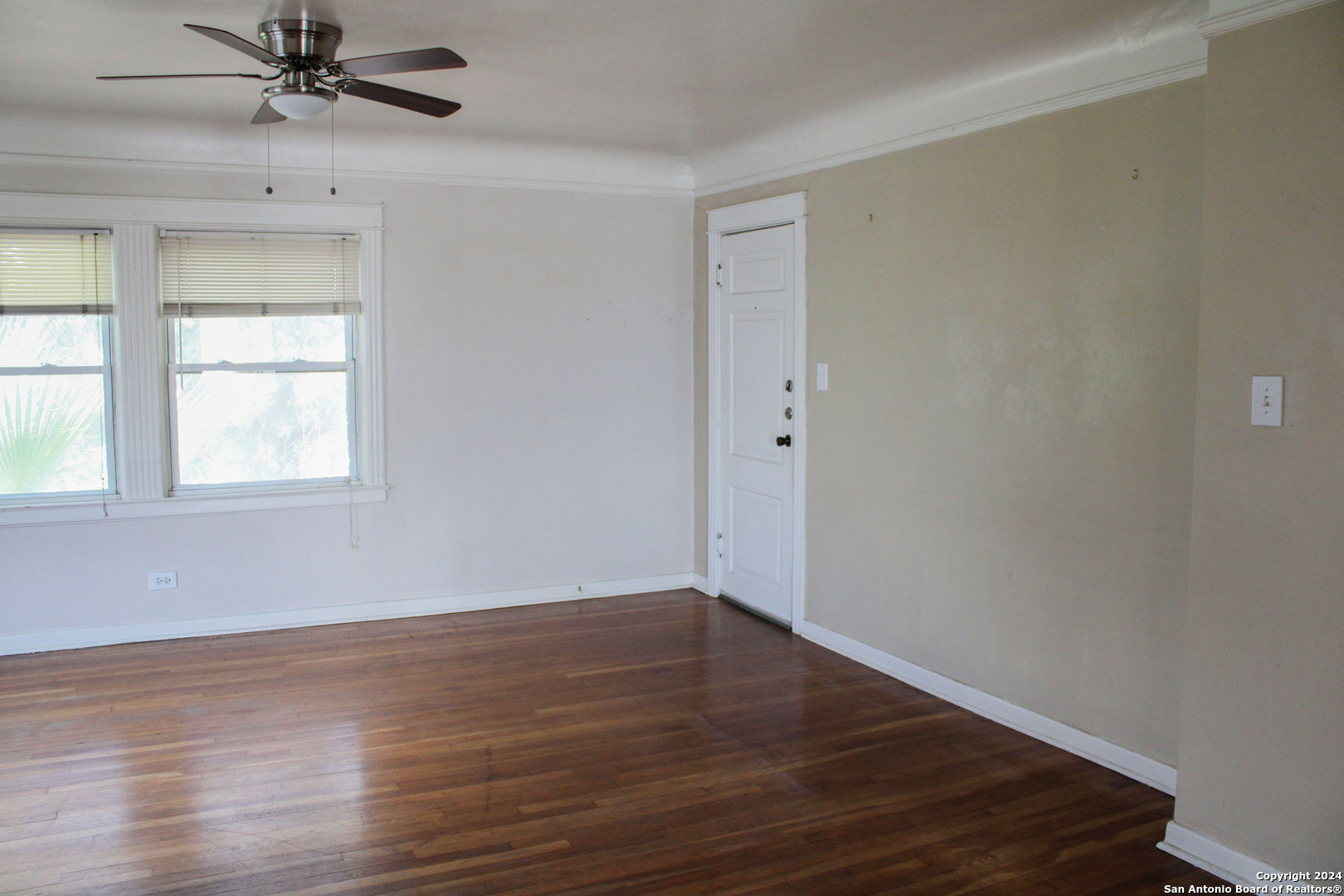 706 W French Place San Antonio TX 78212
