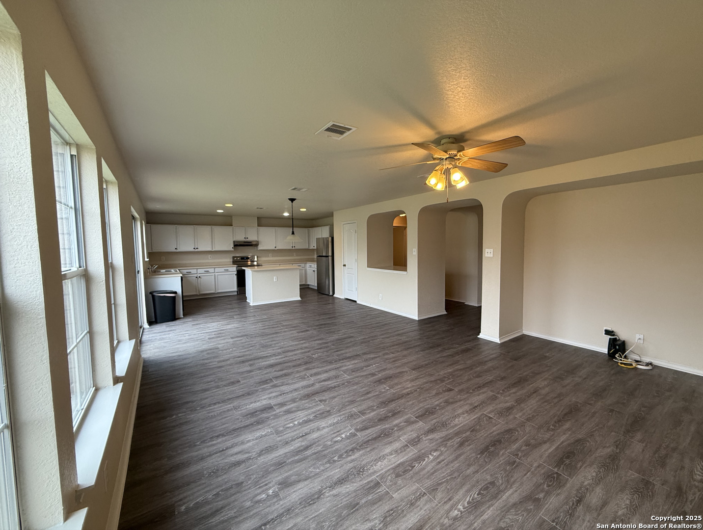 11111 Liberty Field San Antonio TX 78254