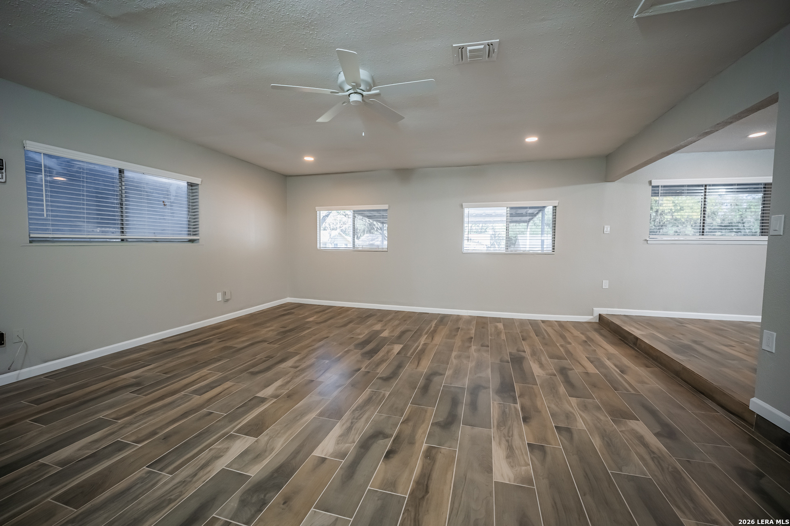 5628 Charlie Chan Drive San Antonio TX 78240