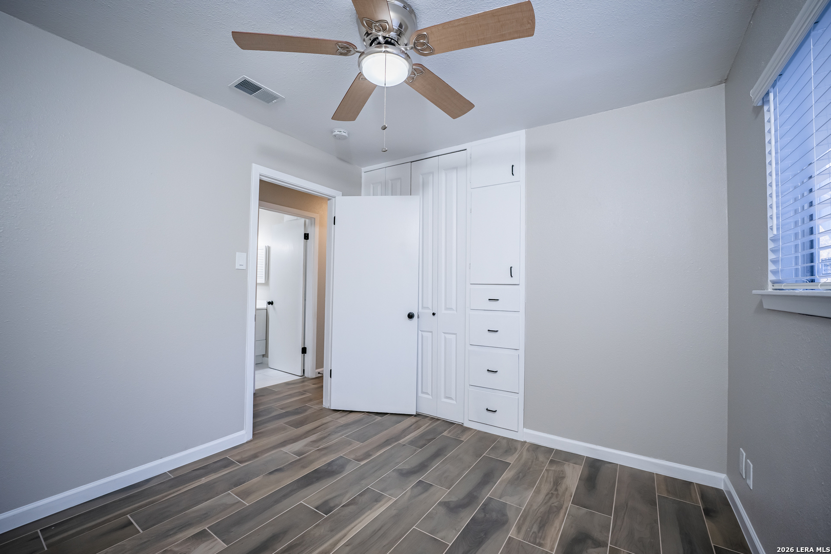 5628 Charlie Chan Drive San Antonio TX 78240