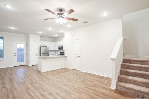 10351 Lynwood Branch San Antonio TX 78245