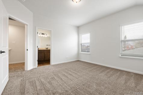 2307 Lynwood Bend San Antonio TX 78245
