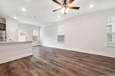 2307 Lynwood Bend San Antonio TX 78245