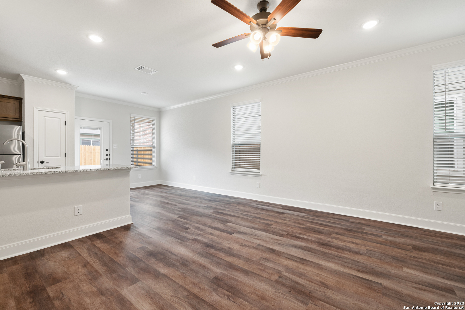 2307 Lynwood Bend San Antonio TX 78245
