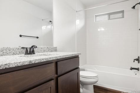 2307 Lynwood Bend San Antonio TX 78245