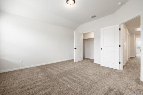 2307 Lynwood Bend San Antonio TX 78245