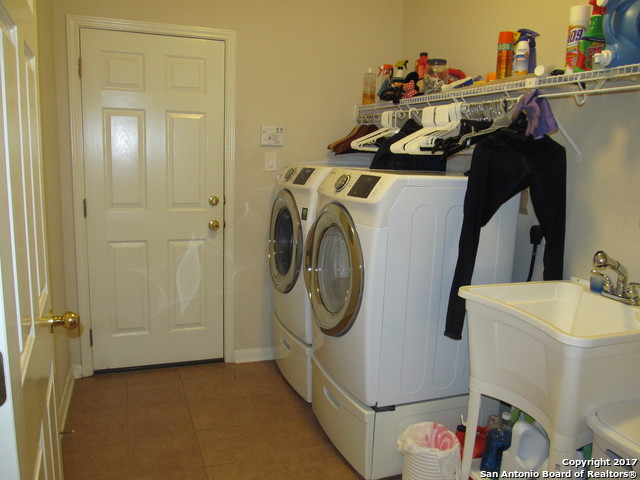 118 Stonewall Bend San Antonio TX 78256