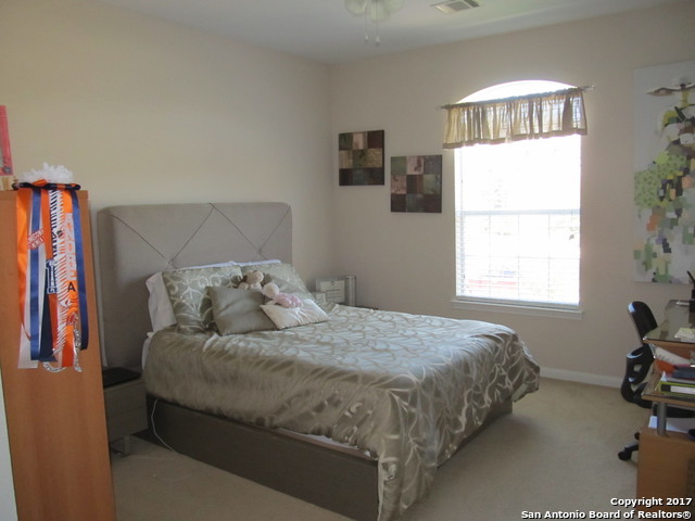 118 Stonewall Bend San Antonio TX 78256