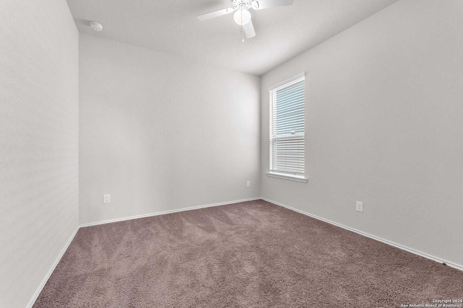 2448 Hiddenbrooke Seguin TX 78155