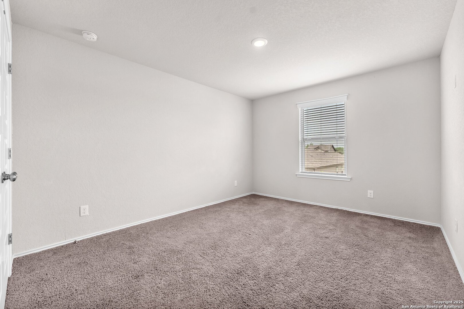 2448 Hiddenbrooke Seguin TX 78155