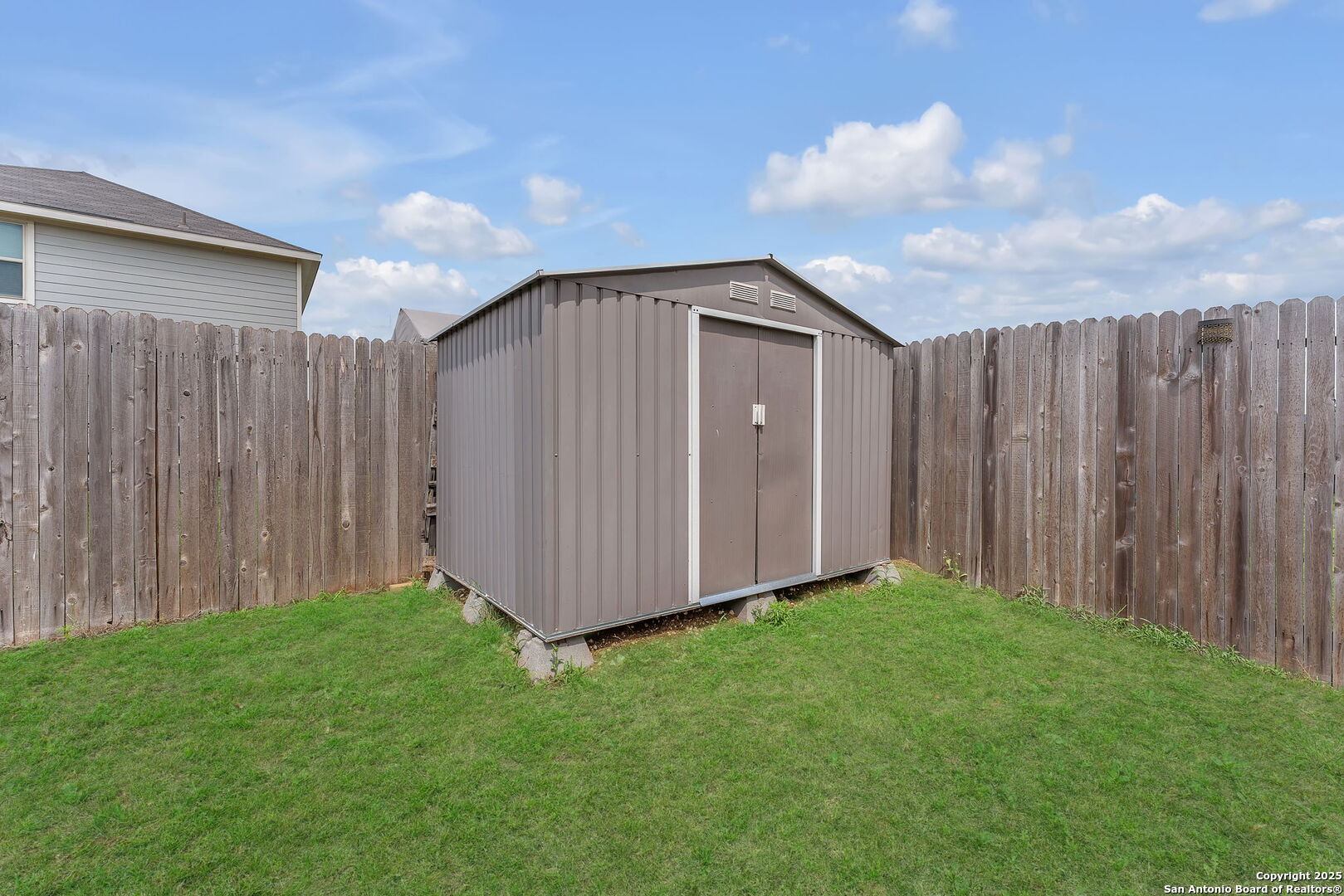 2448 Hiddenbrooke Seguin TX 78155